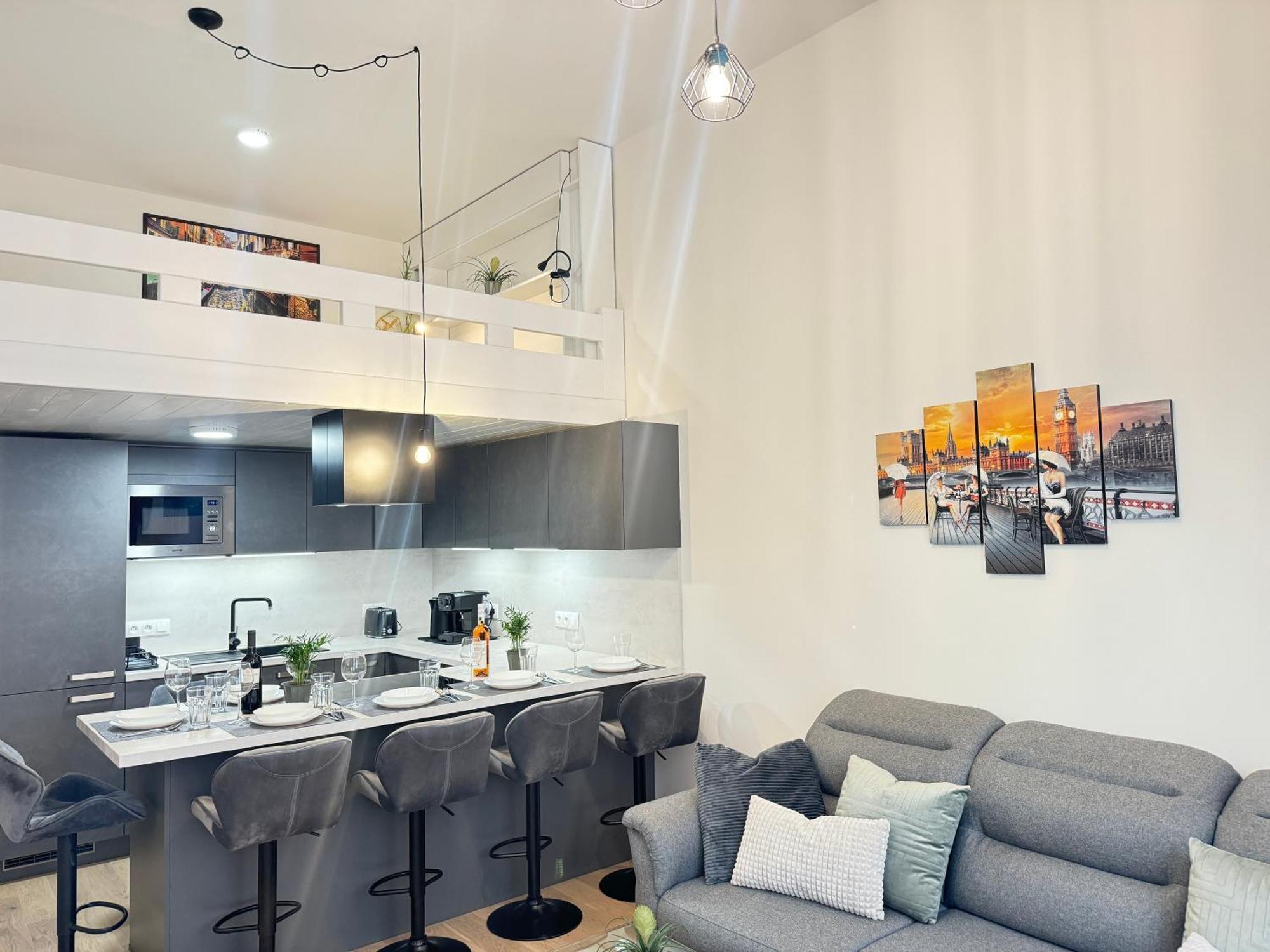 Free Parking - Cozy Apartment Near Vysehrad Railway Bridge Прага Экстерьер фото