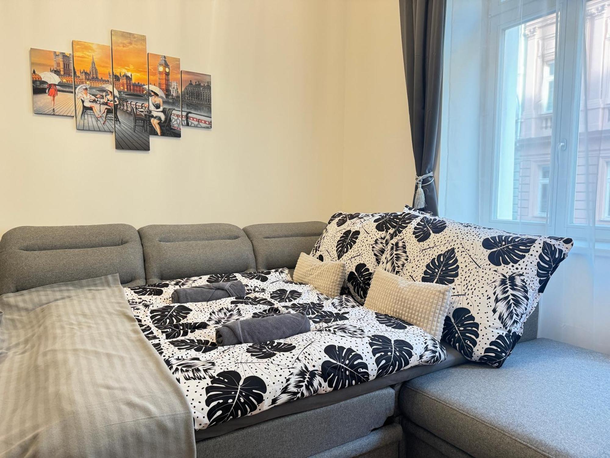 Free Parking - Cozy Apartment Near Vysehrad Railway Bridge Прага Экстерьер фото