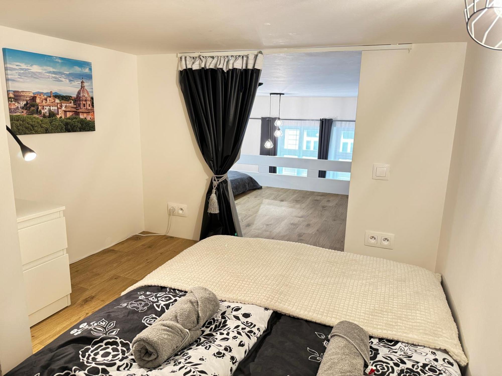 Free Parking - Cozy Apartment Near Vysehrad Railway Bridge Прага Экстерьер фото