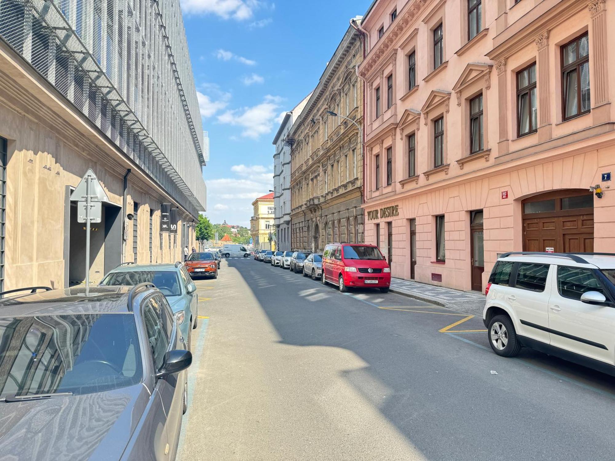 Free Parking - Cozy Apartment Near Vysehrad Railway Bridge Прага Экстерьер фото